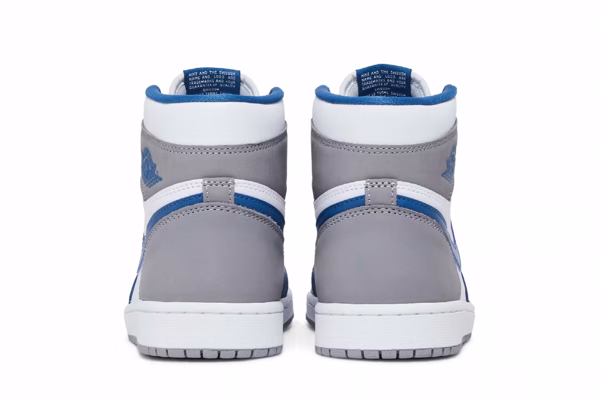 Air Jordan 1 High OG True Blue, view 7
