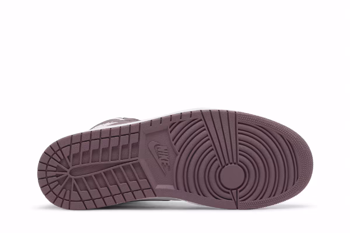 Air Jordan 1 High OG Mauve, view 5