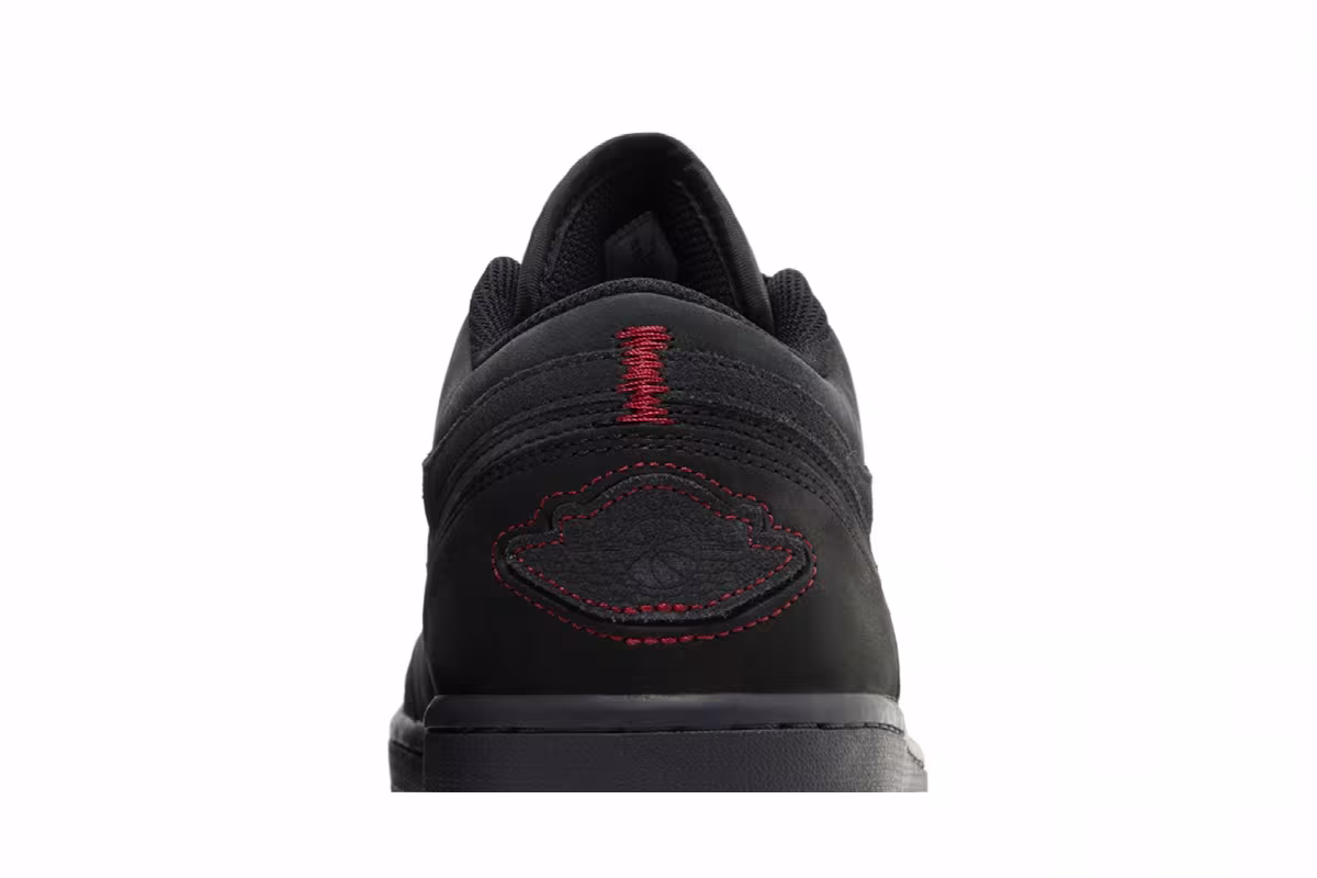 Air Jordan 1 Low SE Craft Dark Smoke Red, view 8