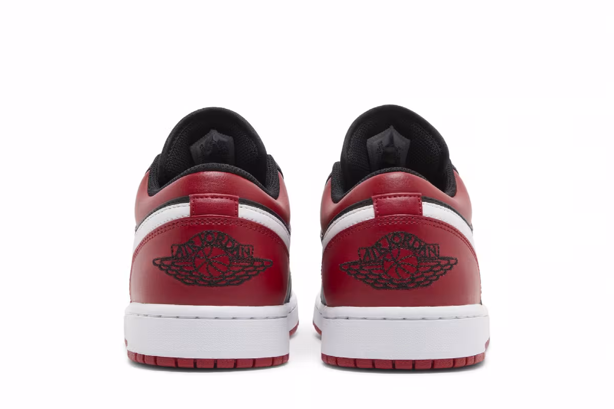 Air Jordan 1 Low Alternate Bred Toe, view 7