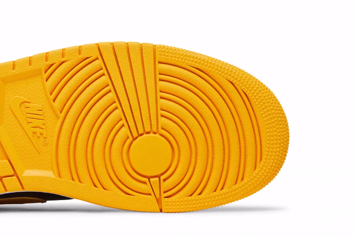 Air Jordan 1 Low Yellow Ochre, view 6