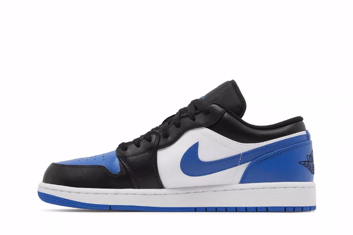 Air Jordan 1 Low Alternate Royal Toe, view 4