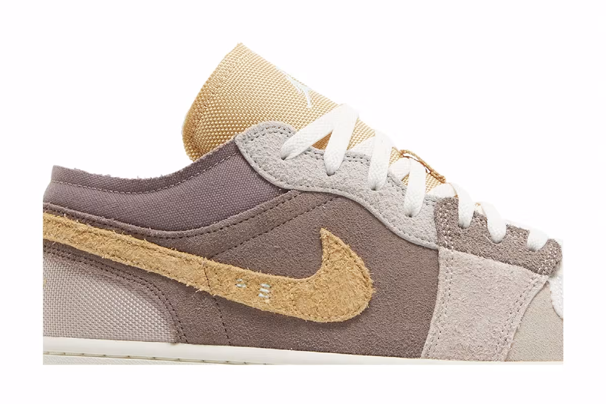Air Jordan 1 Low SE Craft Inside Out - Taupe Haze, view 3