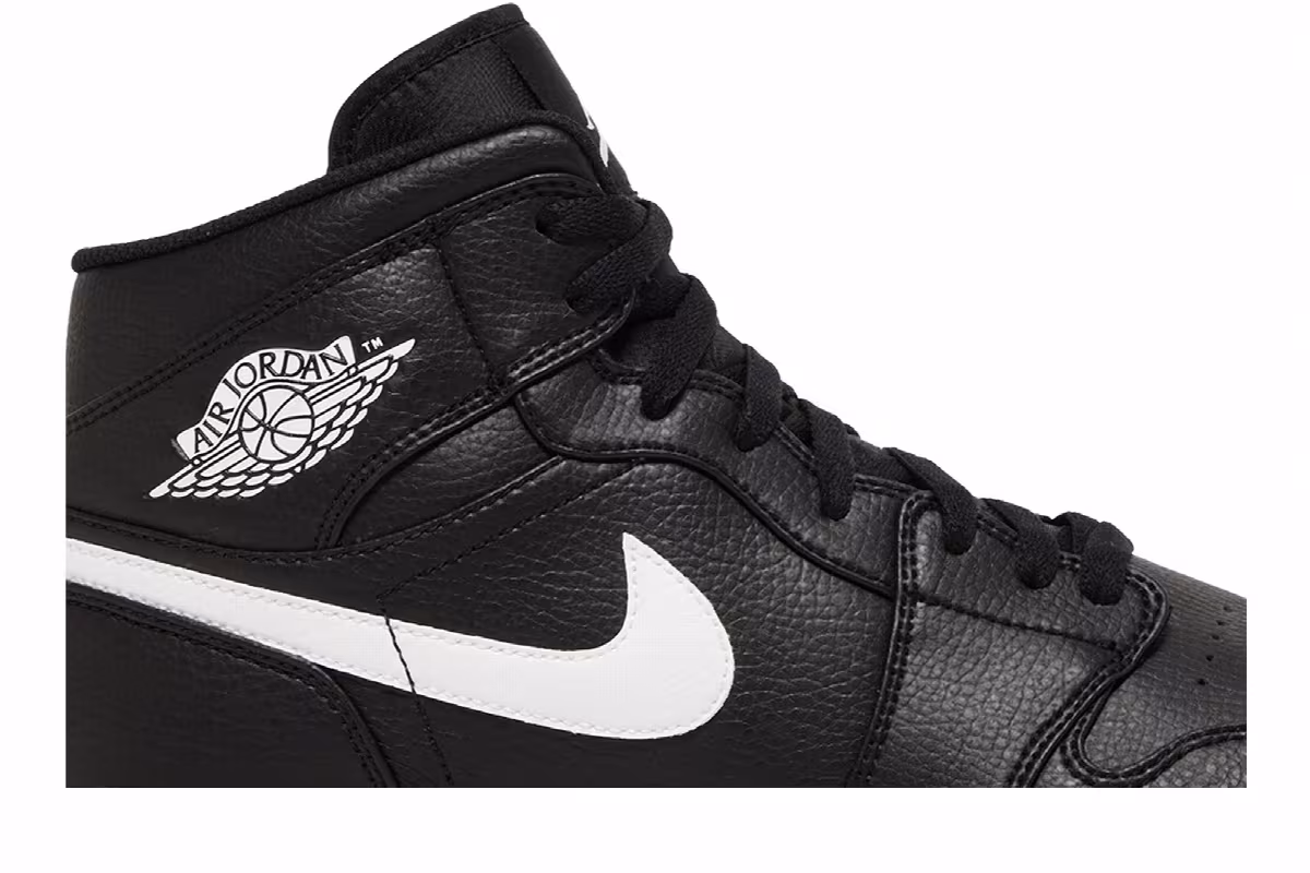 Air Jordan 1 Mid TD Cleat Black 2023, view 3