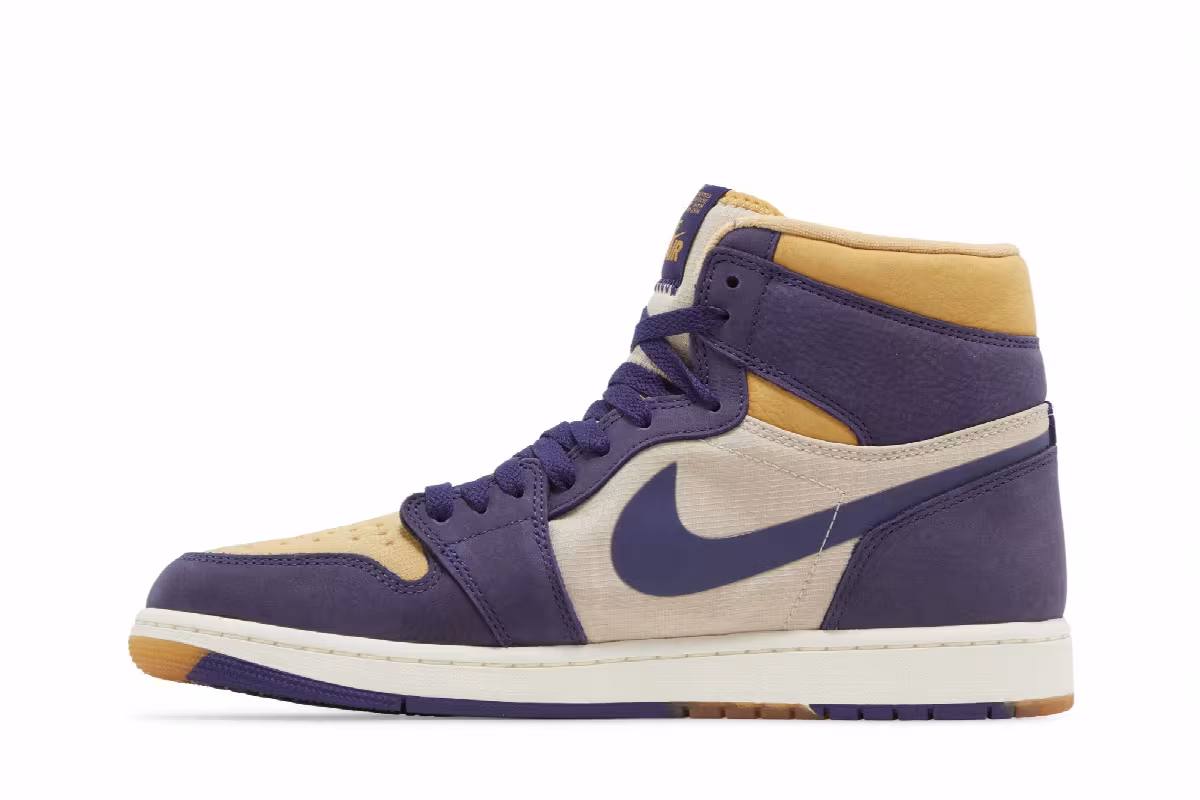 Air Jordan 1 High Element GORE-TEX Sky J Purple, view 4