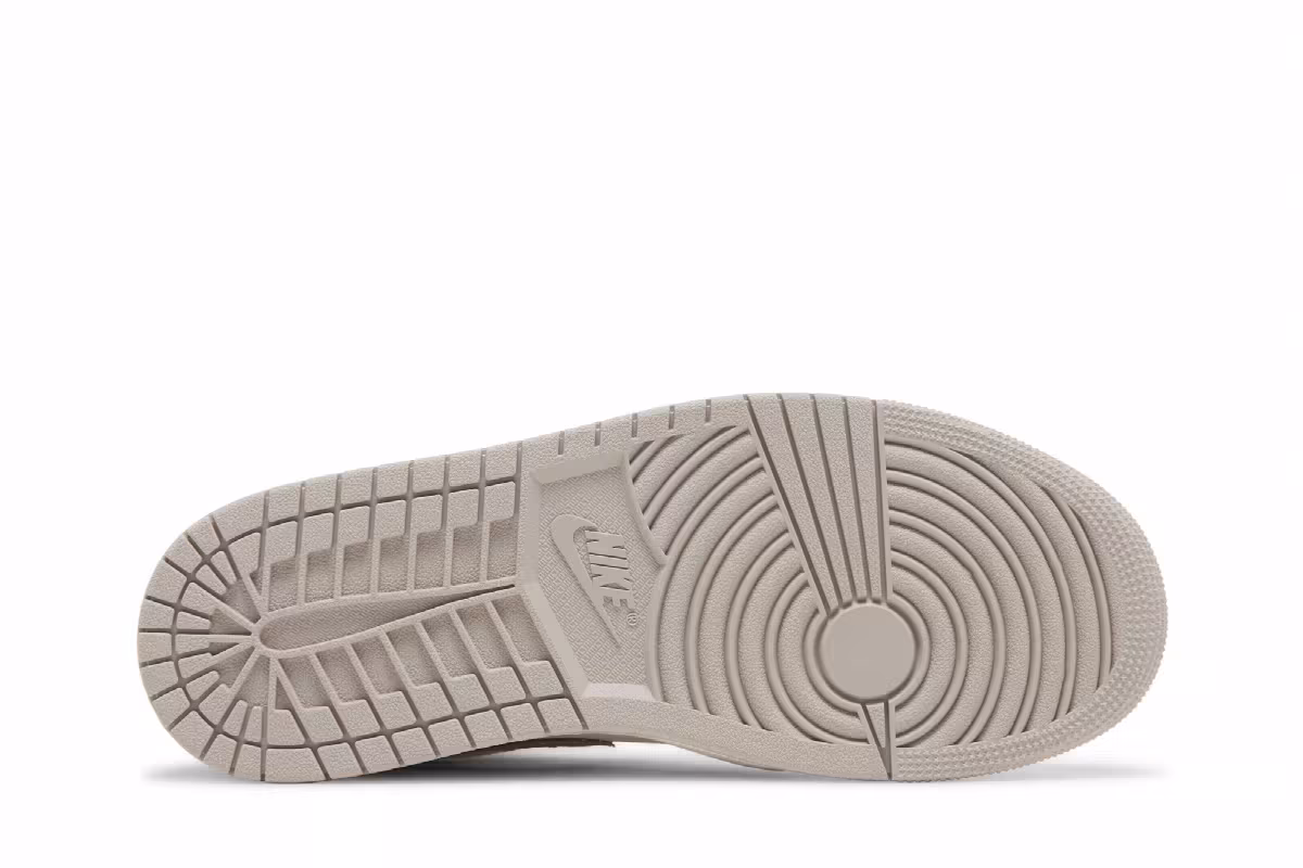 Air Jordan 1 Mid SE Craft Inside Out - Taupe Haze, view 5