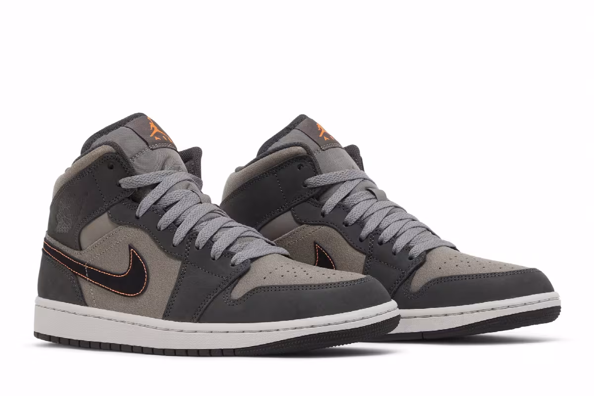 Air Jordan 1 Mid SE Night Stadium, view 9