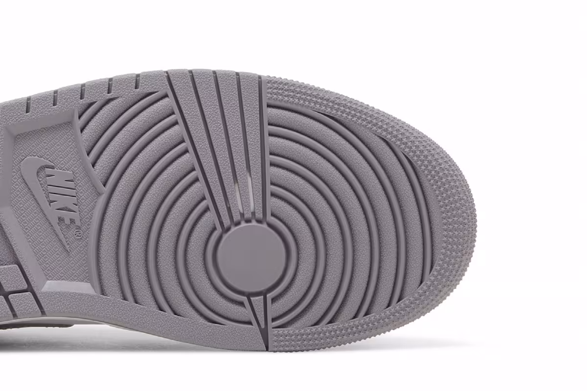 Air Jordan 1 Low True Blue Cement, view 6