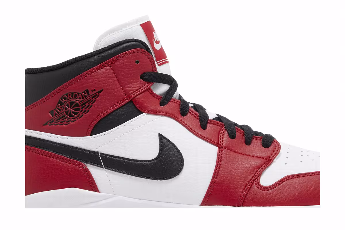 Air Jordan 1 MCS Chicago, view 3