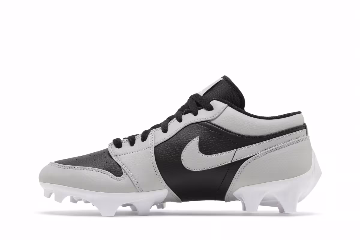 Air Jordan 1 Low TD Cleat Shadow 2.0, view 4