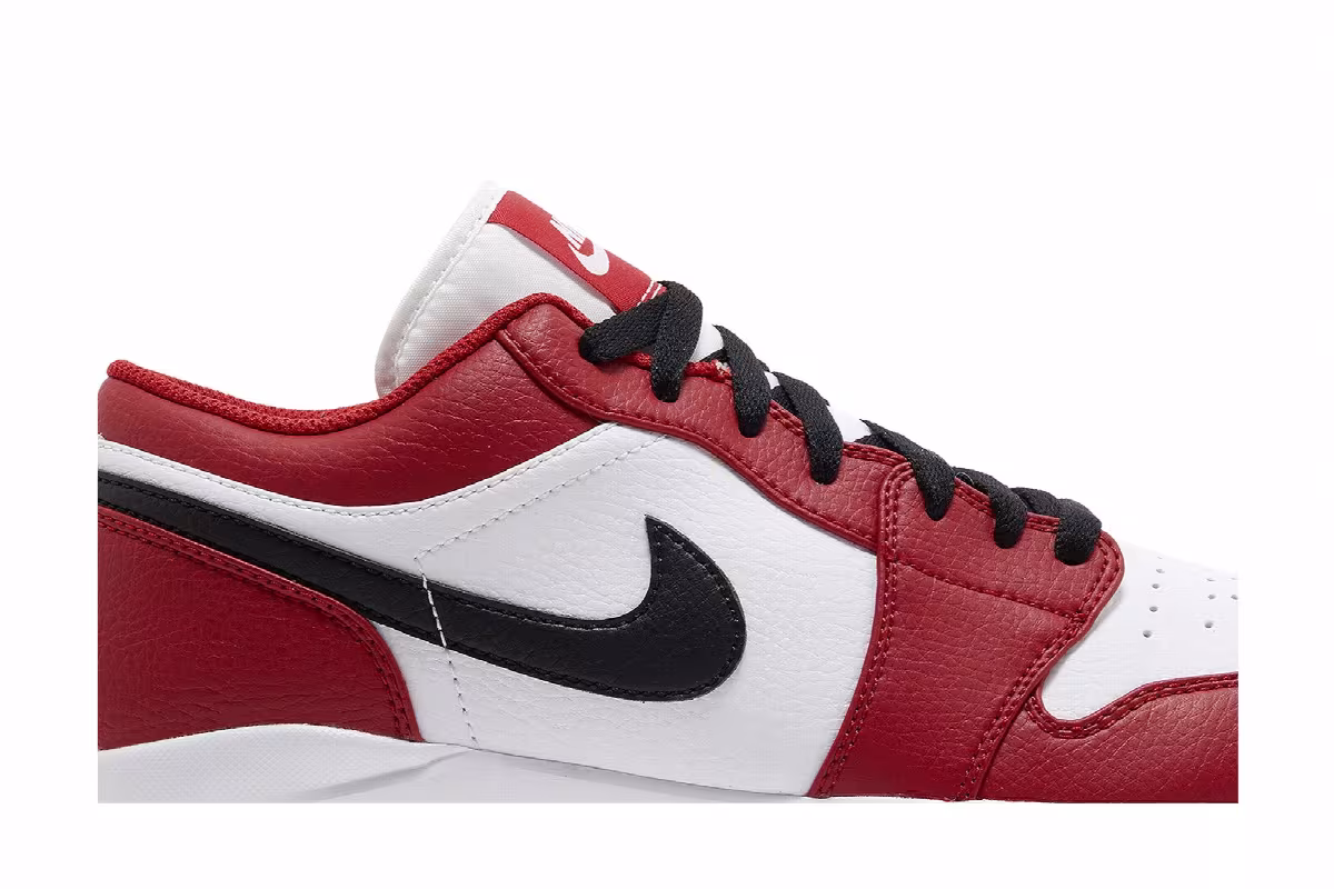 Air Jordan 1 MCS Low Chicago, view 3