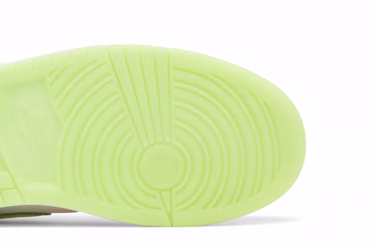Air Jordan 1 Low SE Lava Glow, view 6