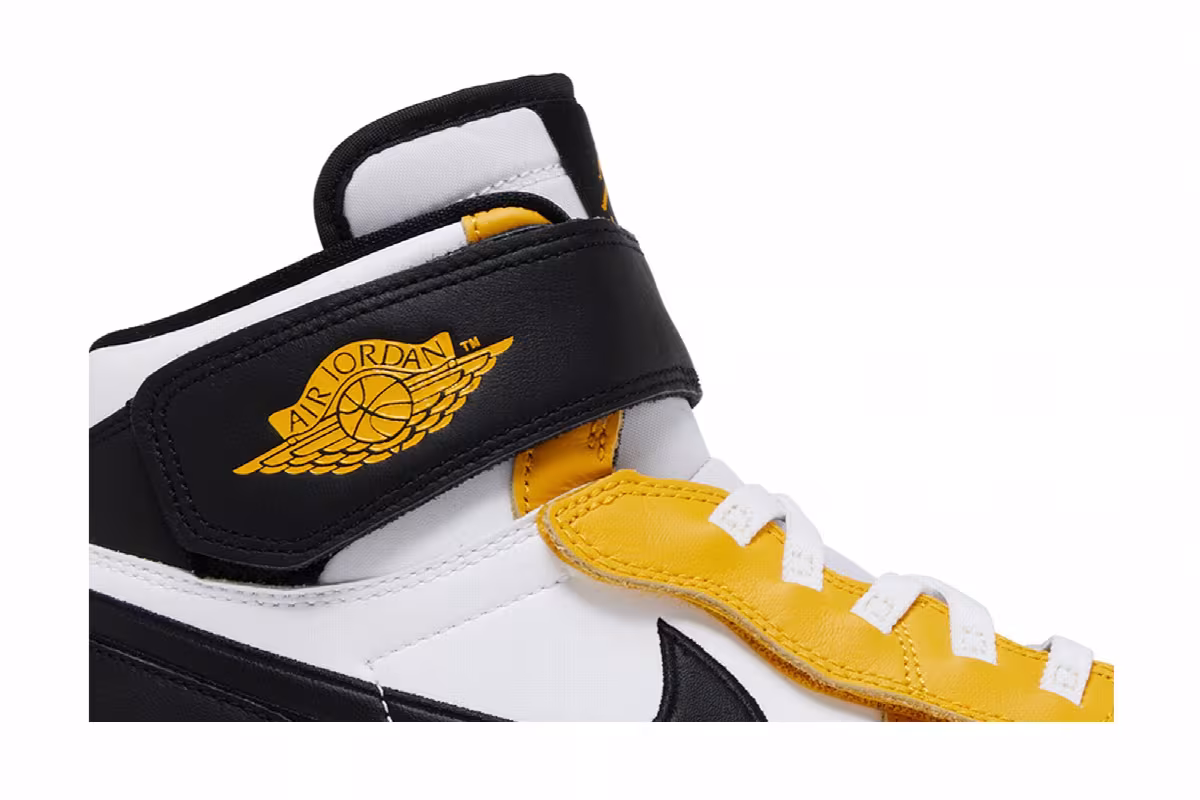 Air Jordan 1 High FlyEase Yellow Ochre, view 3