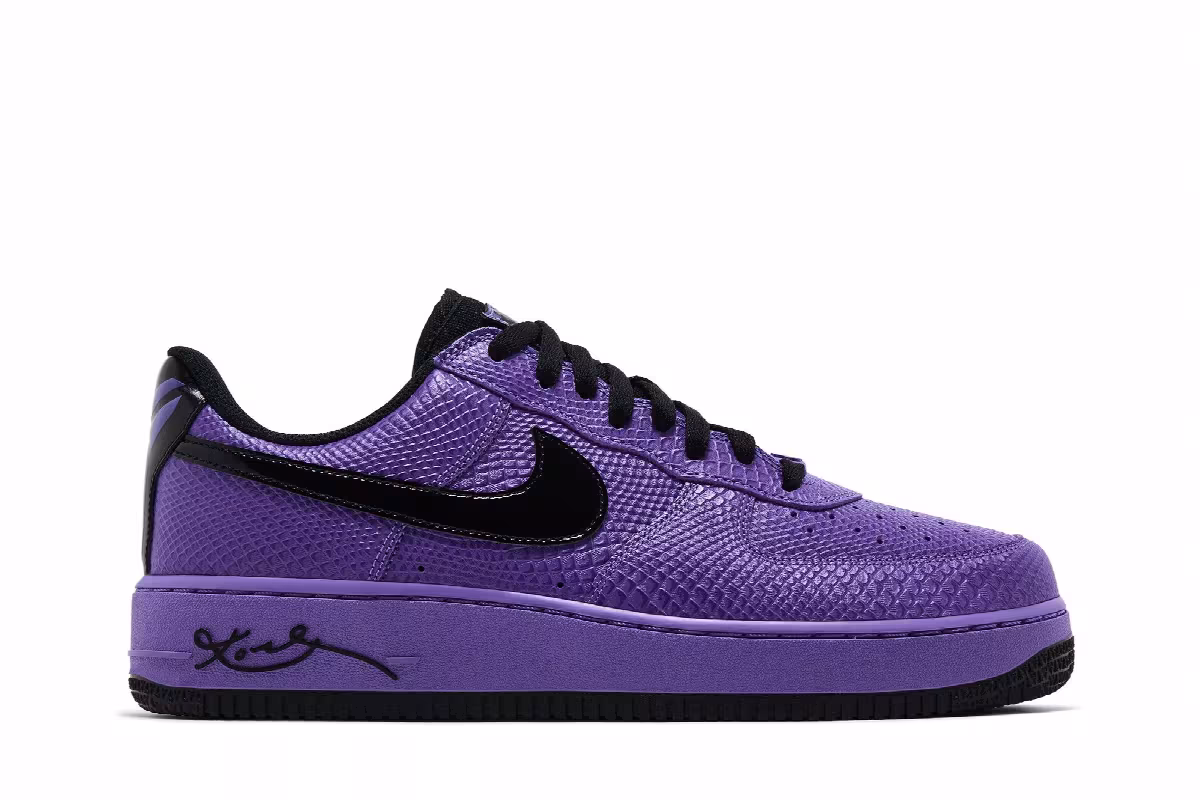 Kobe Bryant x FC Barcelona x Nike Air Force 1 Low Protro Persian Violet, view 2