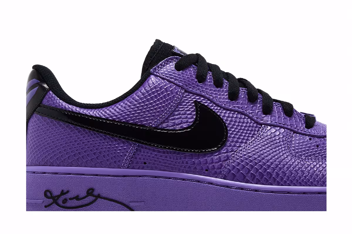 Kobe Bryant x FC Barcelona x Nike Air Force 1 Low Protro Persian Violet, view 3