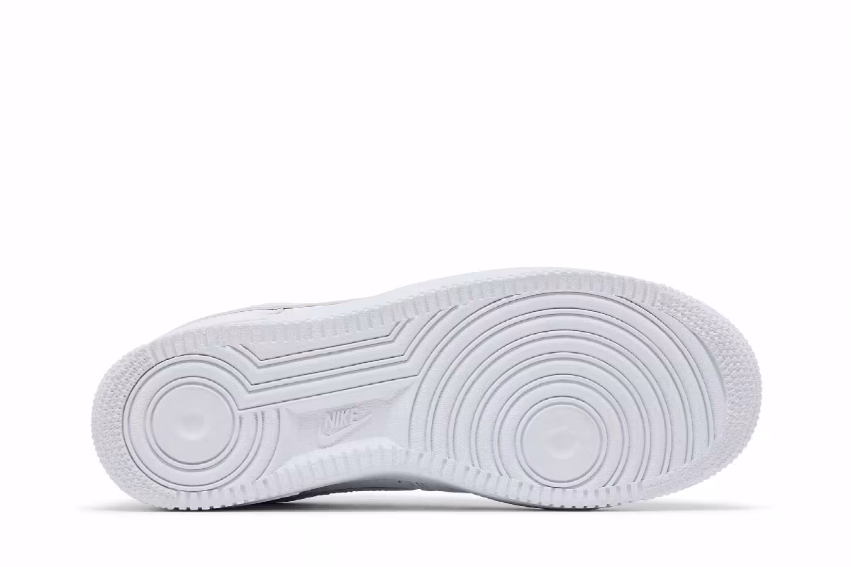 Kobe Bryant x Nike Air Force 1 Low Forever White, view 5