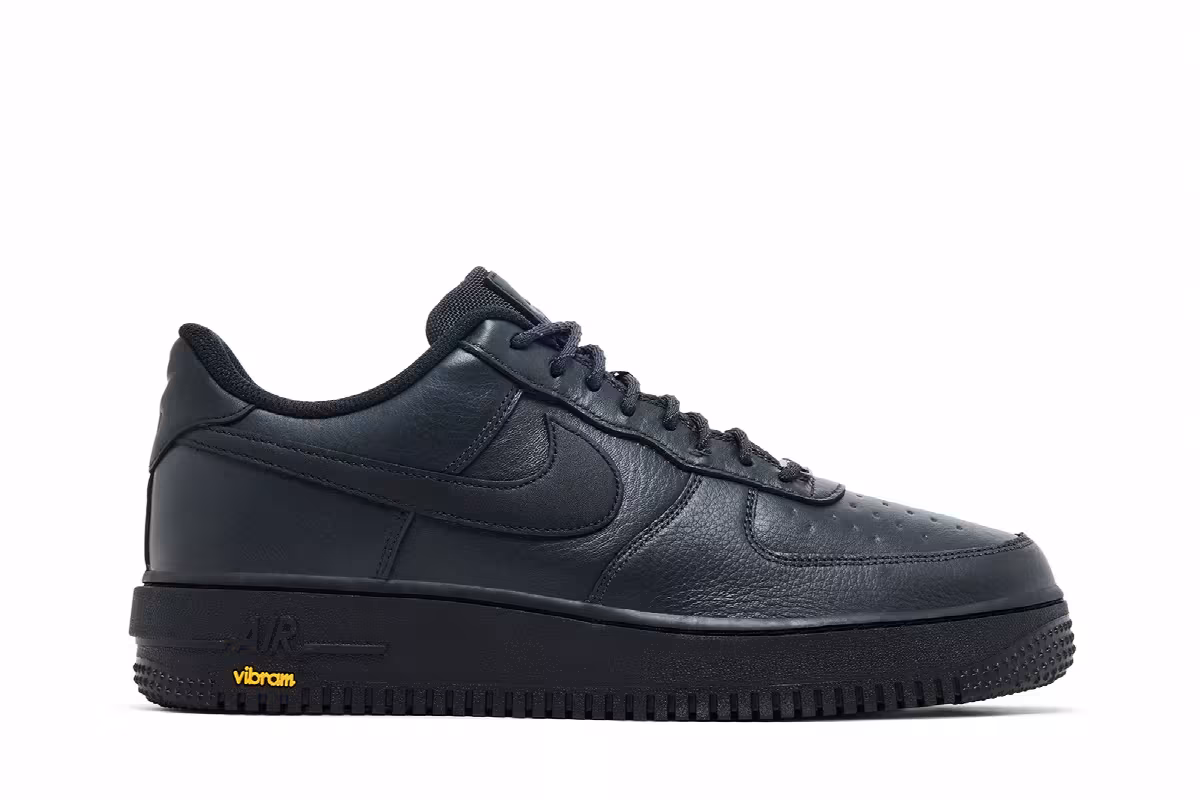 Nike Air Force 1 Low GORE-TEX Vibram Black Speed Yellow, view 2