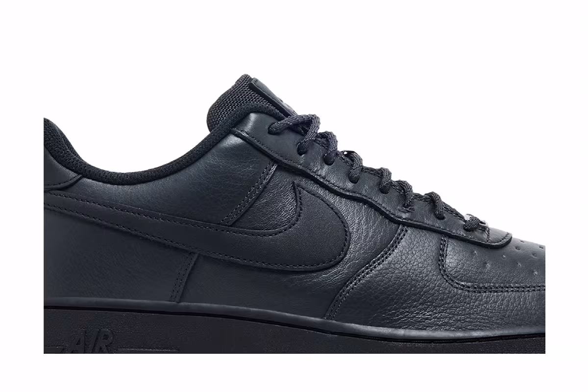 Nike Air Force 1 Low GORE-TEX Vibram Black Speed Yellow, view 3