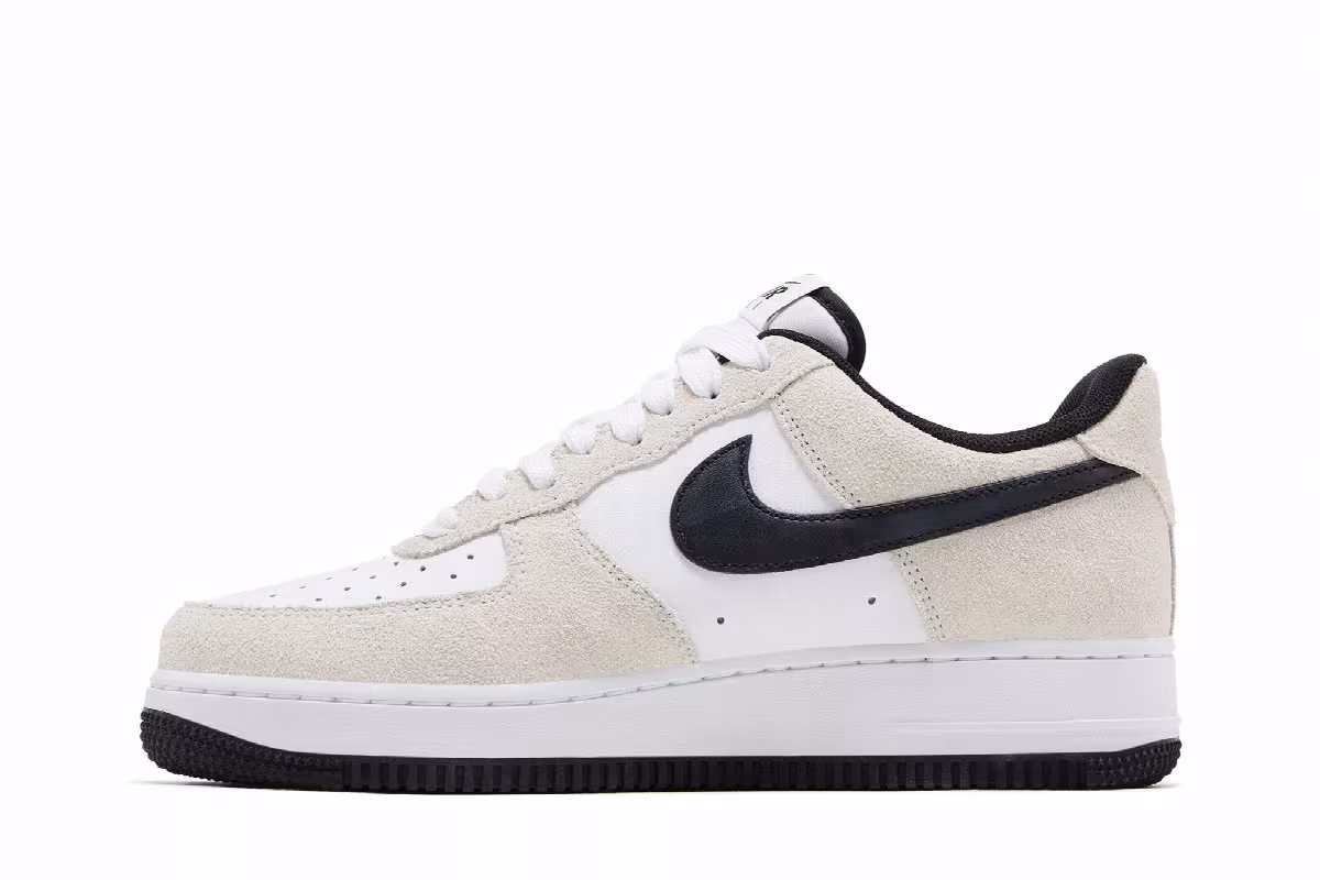 Nike Air Force 1 Photon Dust Black, view 4