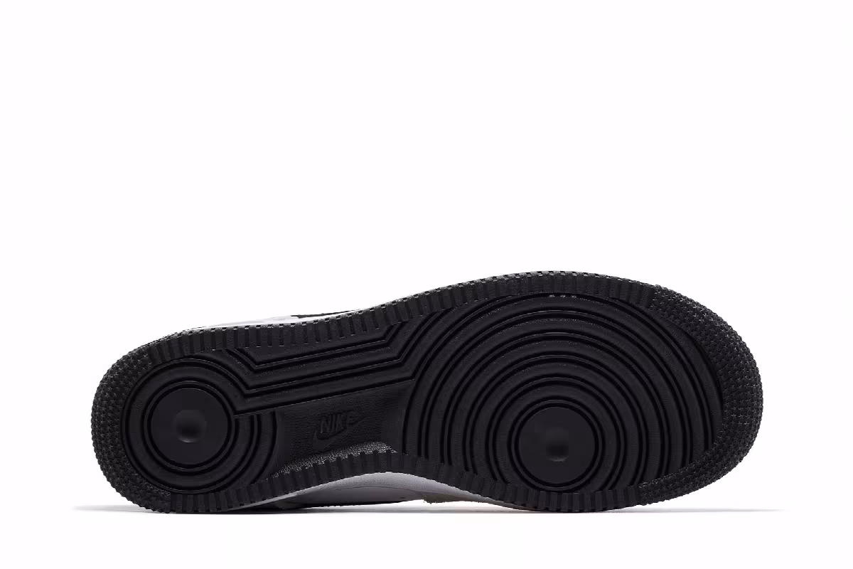 Nike Air Force 1 Photon Dust Black, view 5