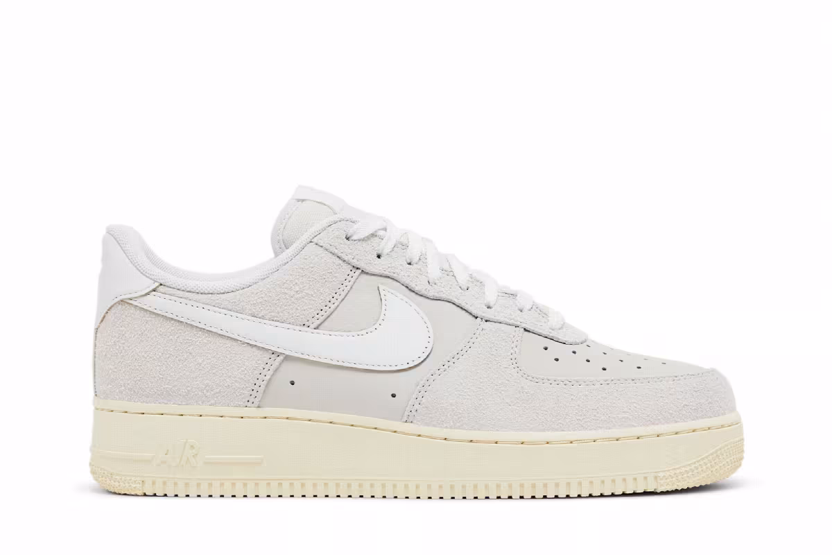 Nike Air Force 1 Phantom, view 2