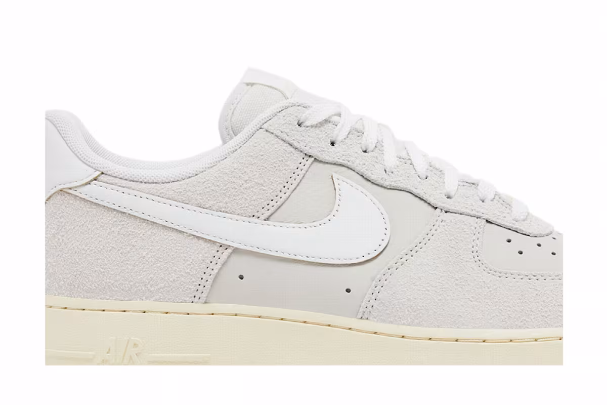 Nike Air Force 1 Phantom, view 3