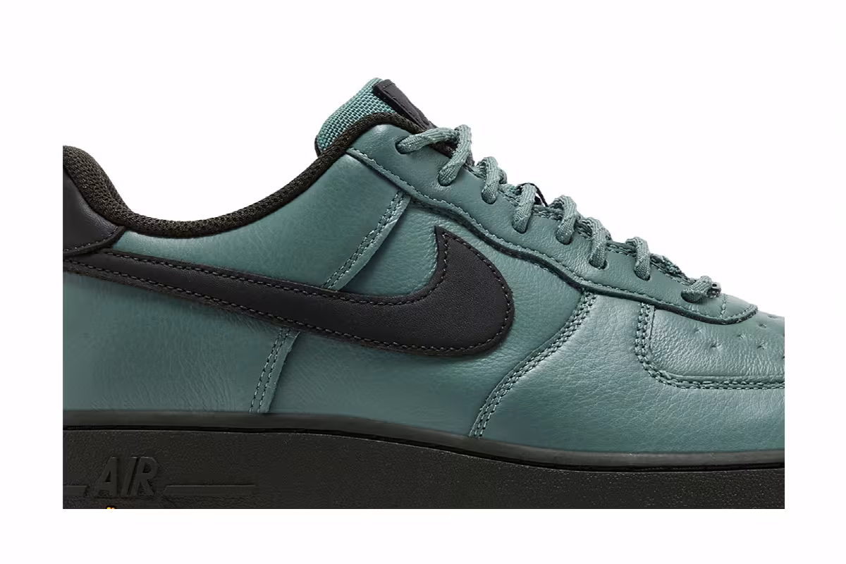 Nike Air Force 1 GORE-TEX Clay Green/Speed Yellow/Sequoia, view 3