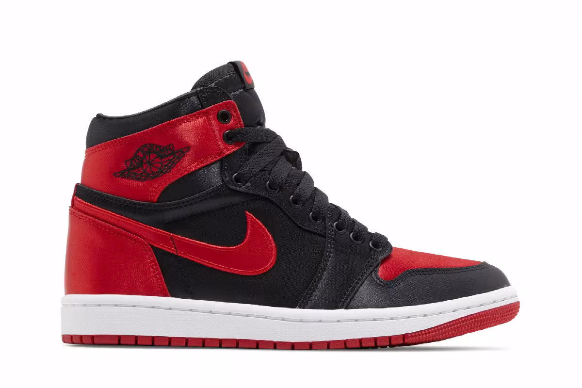 Women's Air Jordan 1 High OG Satin Bred 2023, view 2
