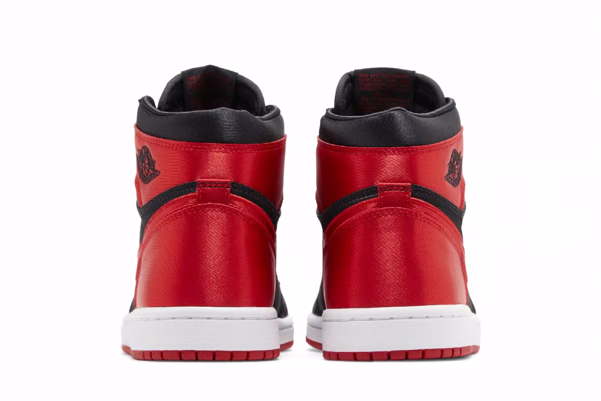 Women's Air Jordan 1 High OG Satin Bred 2023, view 7