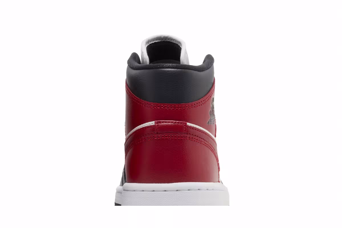 Women's Air Jordan 1 Mid Black Toe, view 8