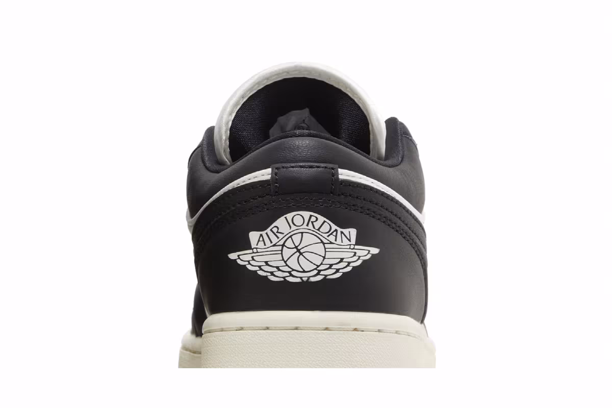 Women's Air Jordan 1 Low SE Vintage Panda, view 8