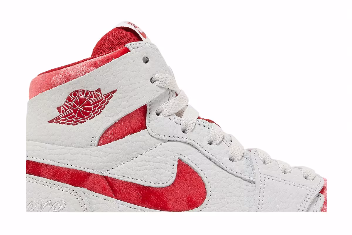 Women's Air Jordan 1 High Zoom Comfort 2 Valentine's Day, view 3