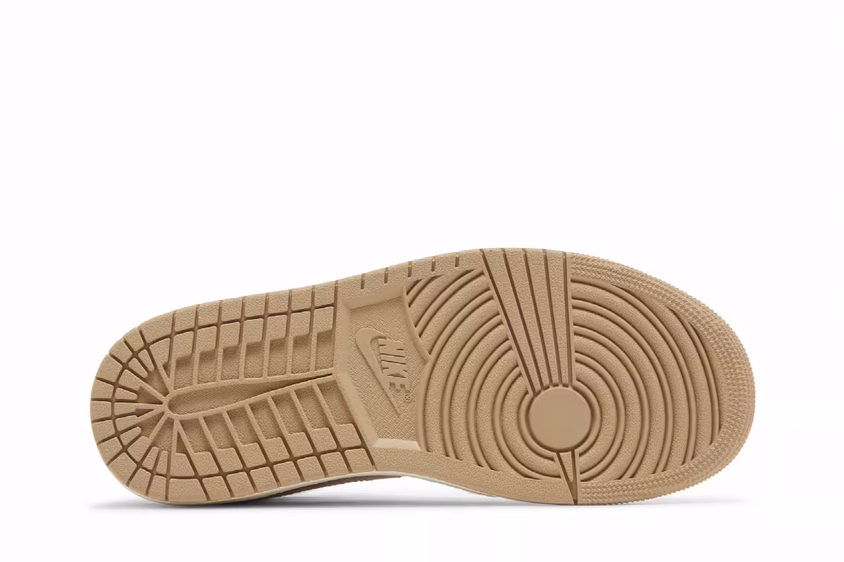 Women's Air Jordan 1 Mid SE Legend Light Brown, view 5