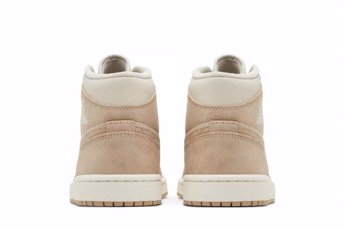Women's Air Jordan 1 Mid SE Legend Light Brown, view 7