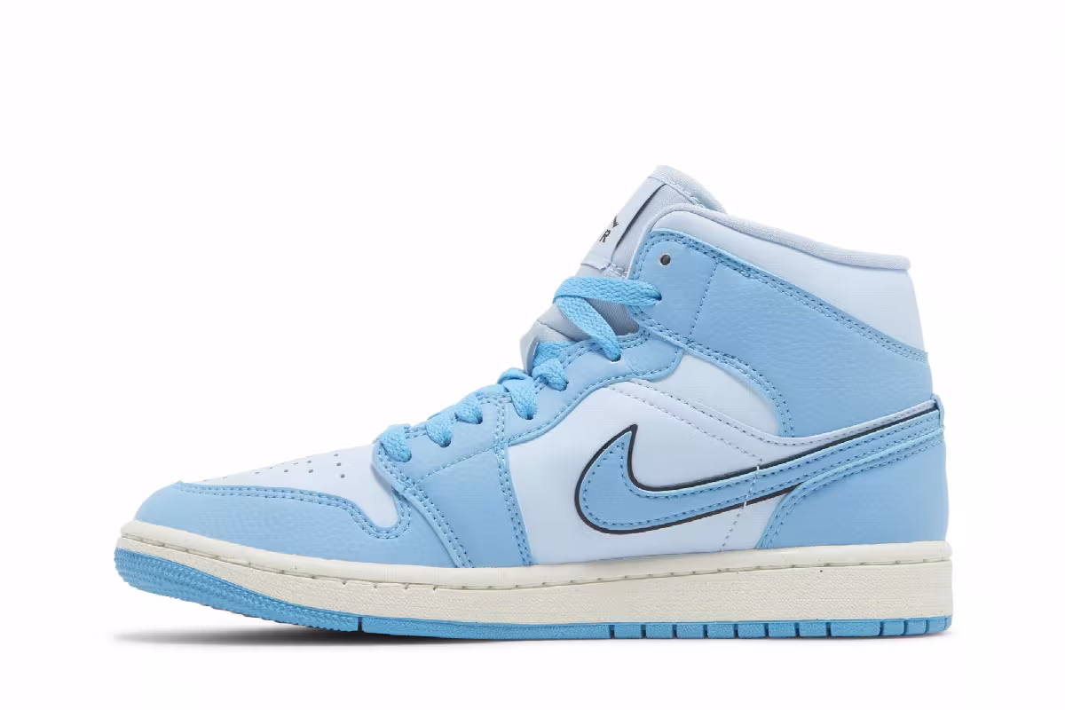 Women's Air Jordan 1 Mid SE Ice Blue, view 4