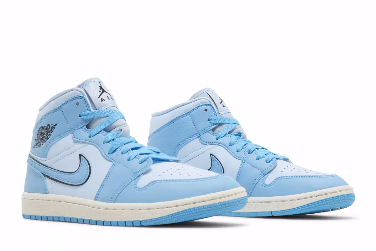 Women's Air Jordan 1 Mid SE Ice Blue, view 9