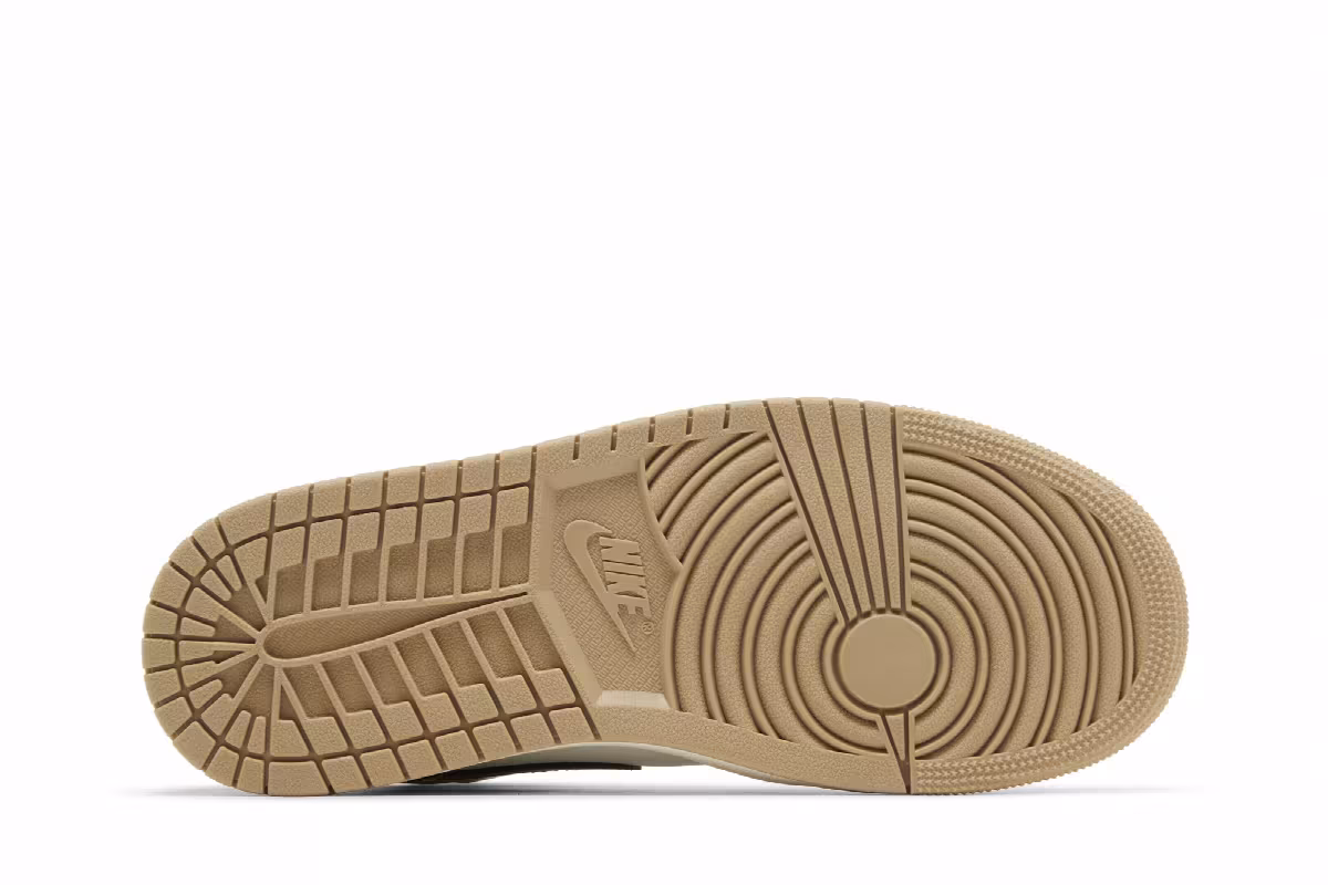 Women's Air Jordan 1 Mid Desert, view 5