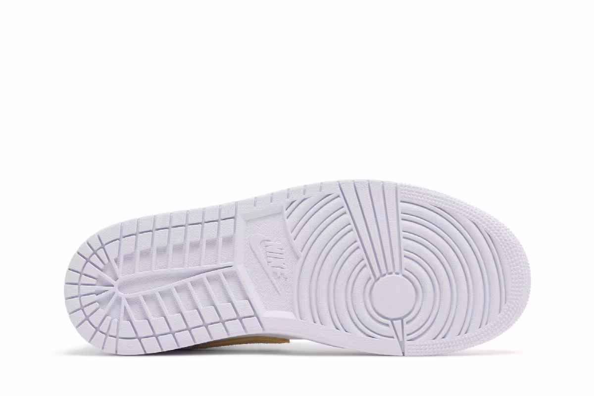 Women's Air Jordan 1 Low Barely Grape, view 5