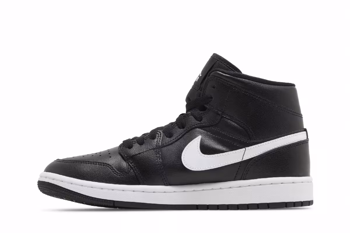 Women's Air Jordan 1 Mid Black White, view 4