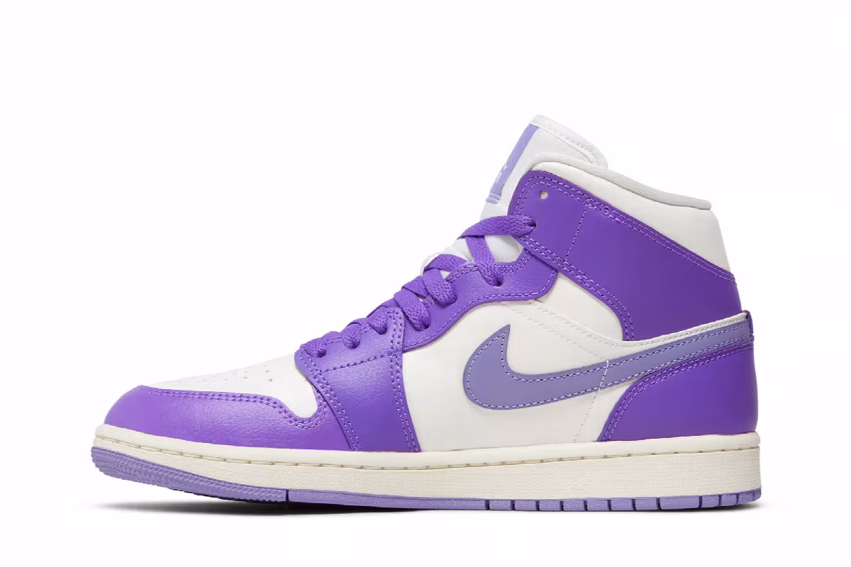 Women's Air Jordan 1 Mid Action Grape, view 4