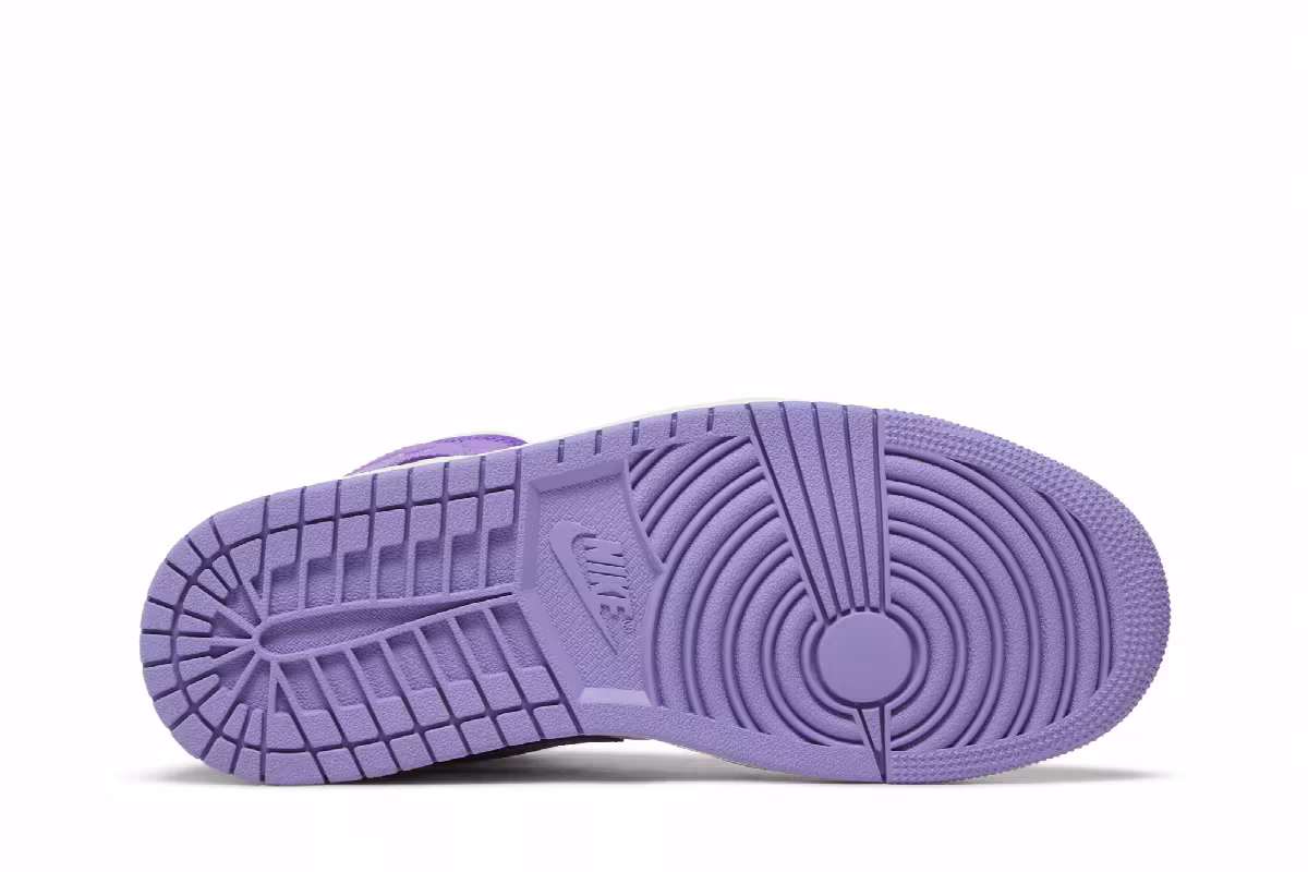 Women's Air Jordan 1 Mid Action Grape, view 5