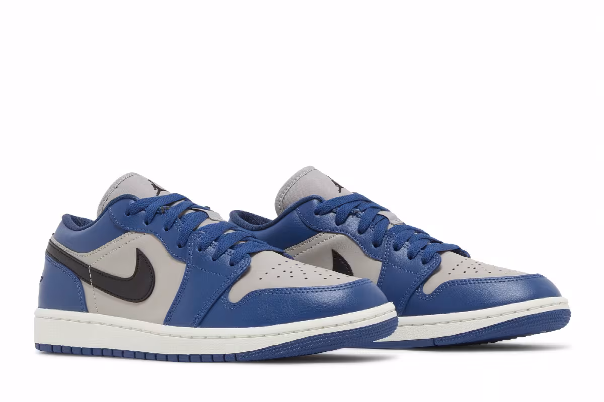 Women's Air Jordan 1 Low French Blue, view 9