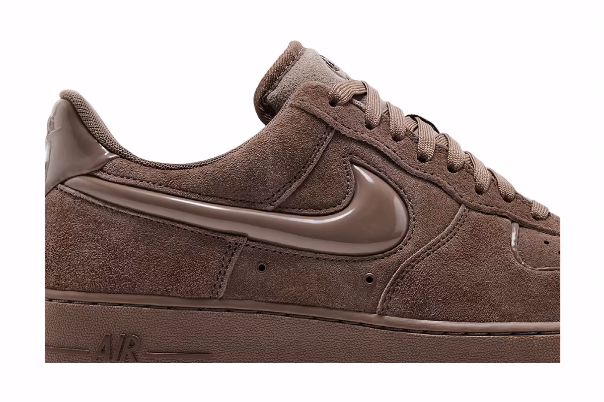 Nike Women's Air Force 1 Mink Brown Black, view 3