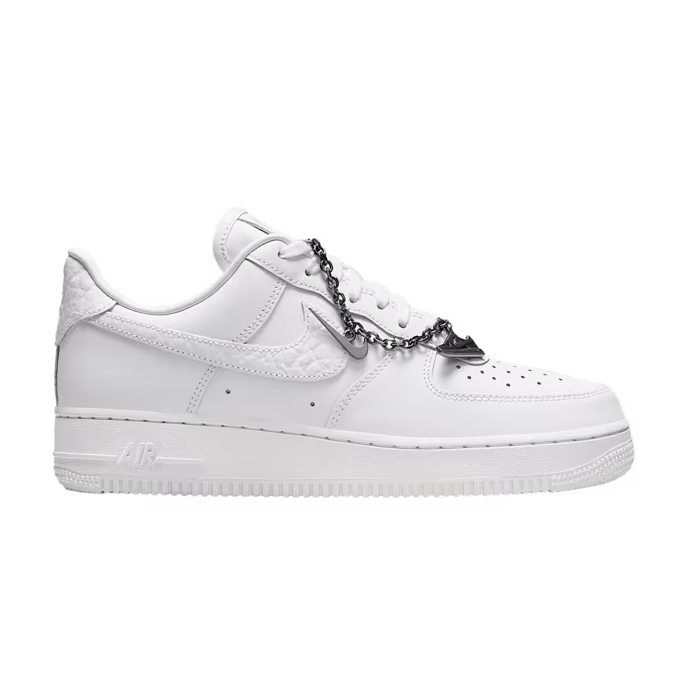Nike Women's Air Force 1 07 Low  