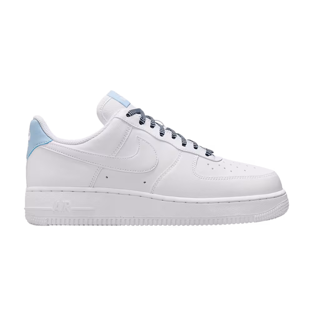 Nike Women's Air Force 1 07  