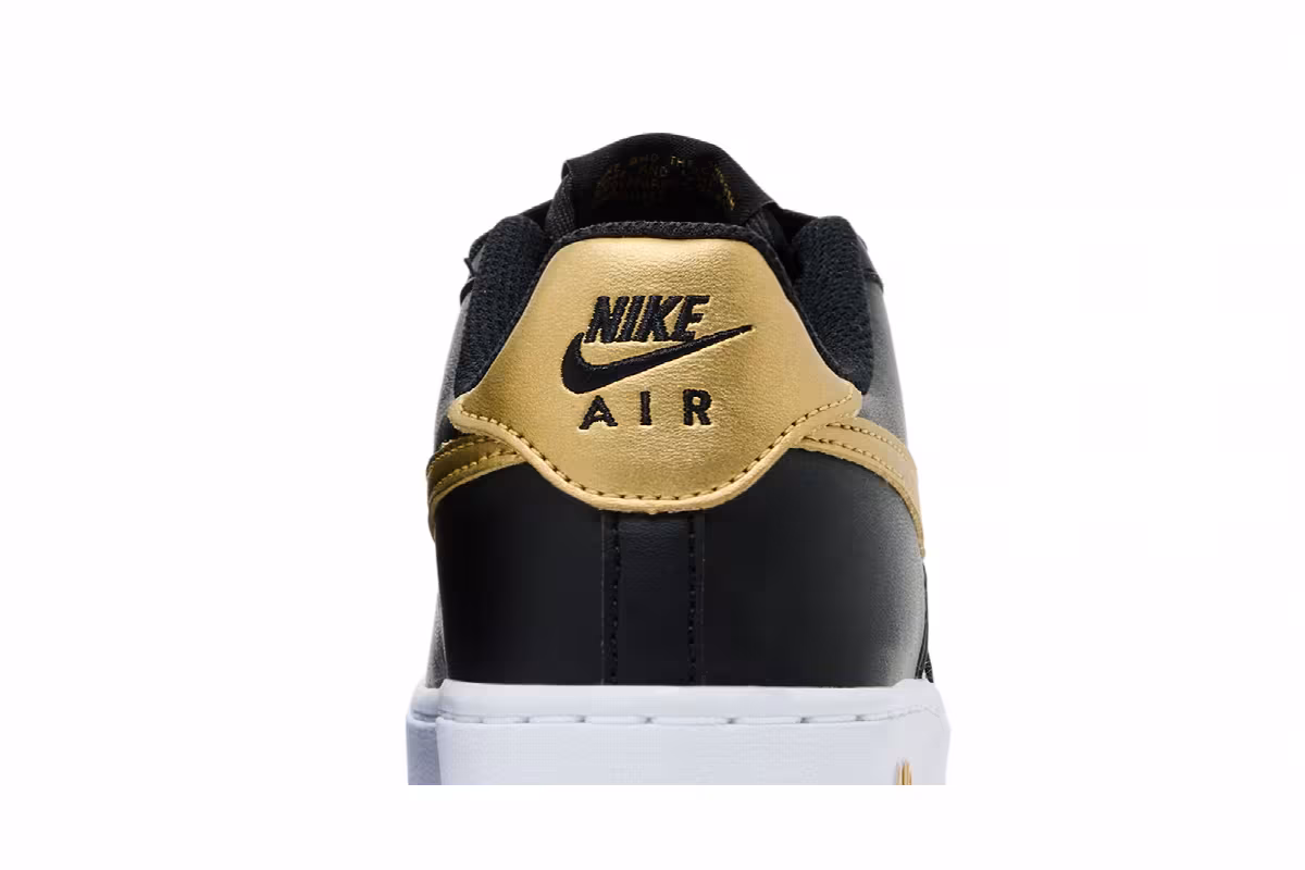 Nike Air Force 1 GS Black White Metallic Gold, view 8