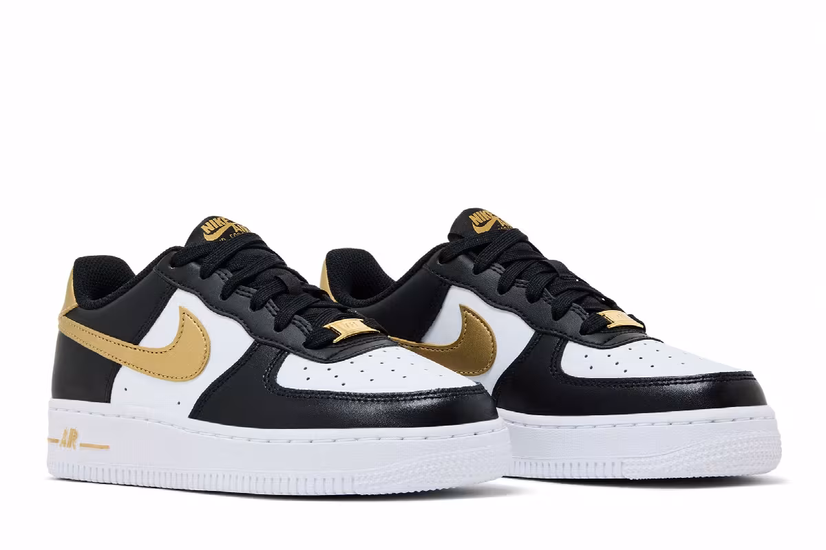 Nike Air Force 1 GS Black White Metallic Gold, view 9