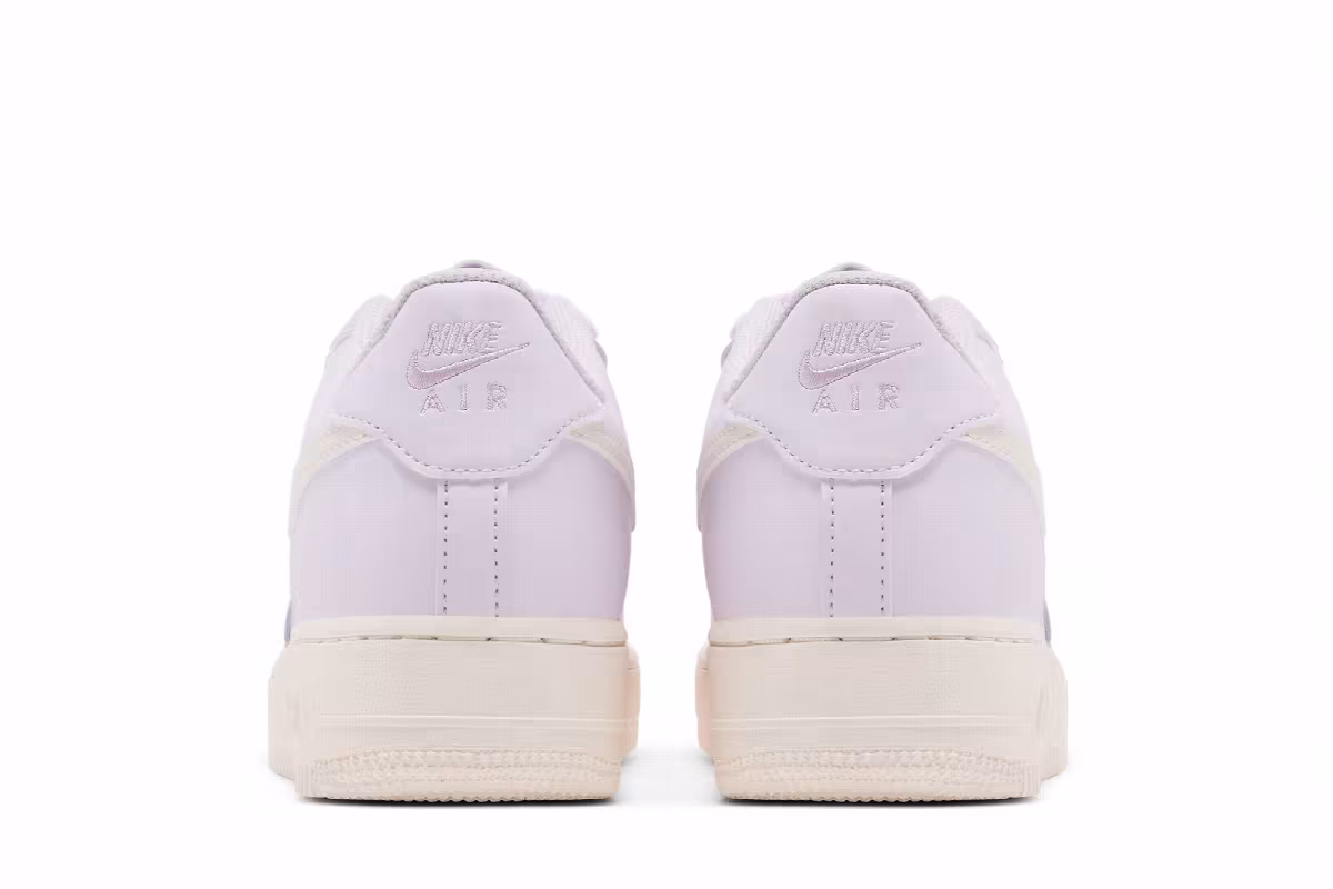 Nike Air Force 1 GS Iced Lilac, view 7