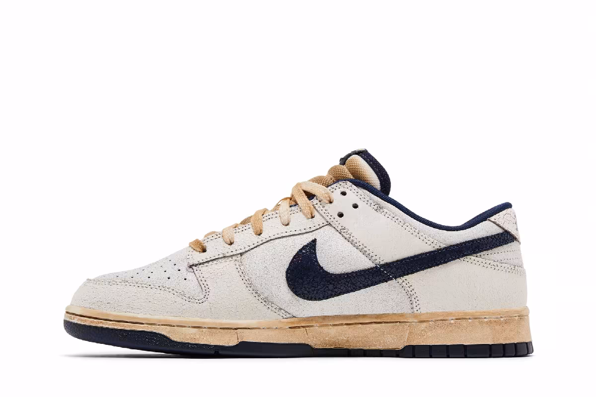 Stranger Things x Nike Dunk Low Phantom, view 4