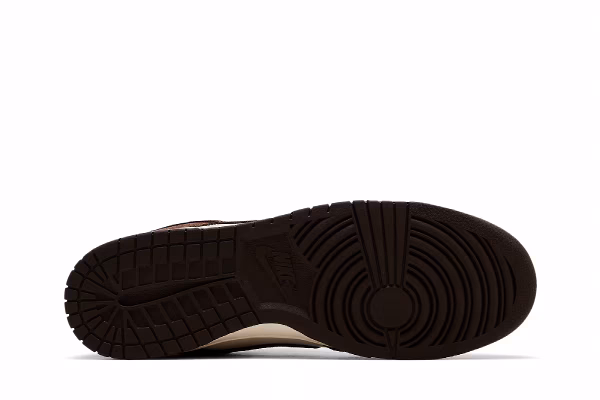 Nike Dunk Low SE Baroque Brown Pale Ivory, view 5